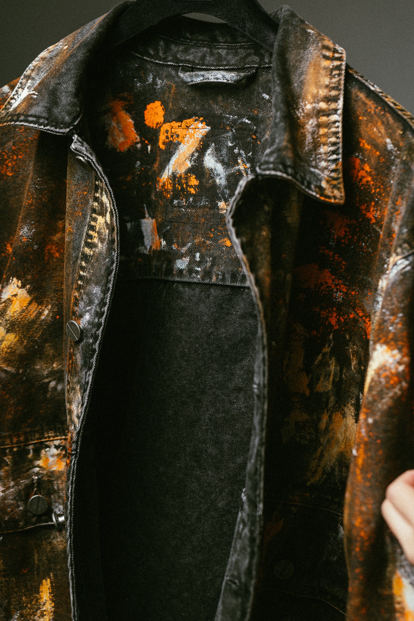 BRUSHED RUST